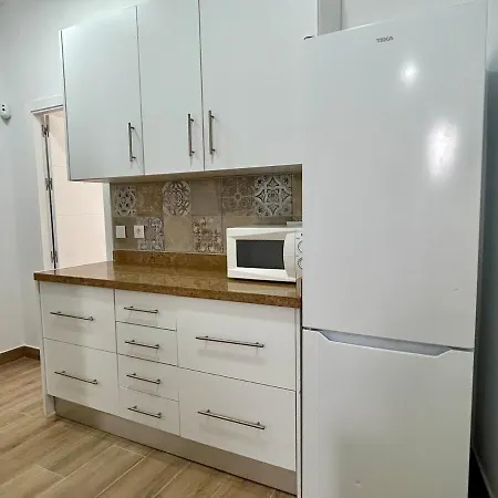 Apartment Cost 200 M To La Barrosa *